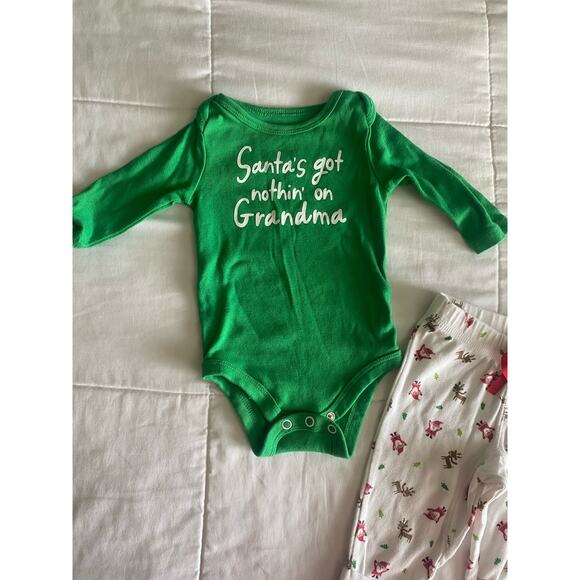 "Santa's Got Nothin' on Grandma" Baby Christmas Outfit- 3m and 6m - Picture 4 of 4